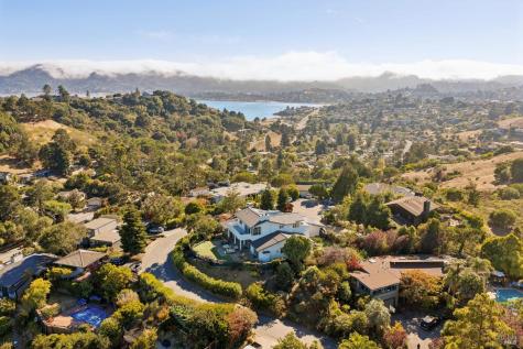 24 Hillcrest Road Tiburon CA 94920