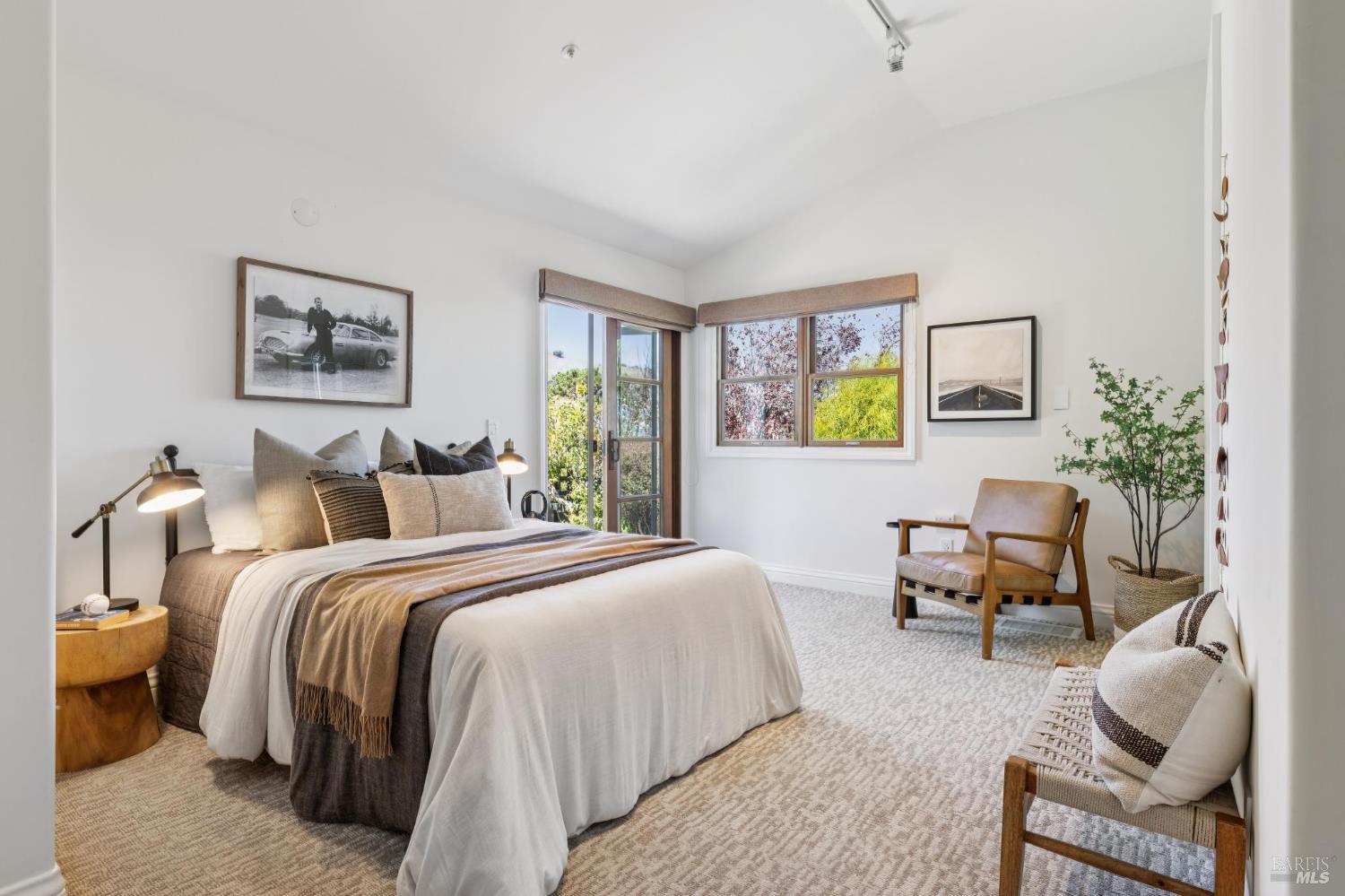 24 Hillcrest Road Tiburon CA 94920
