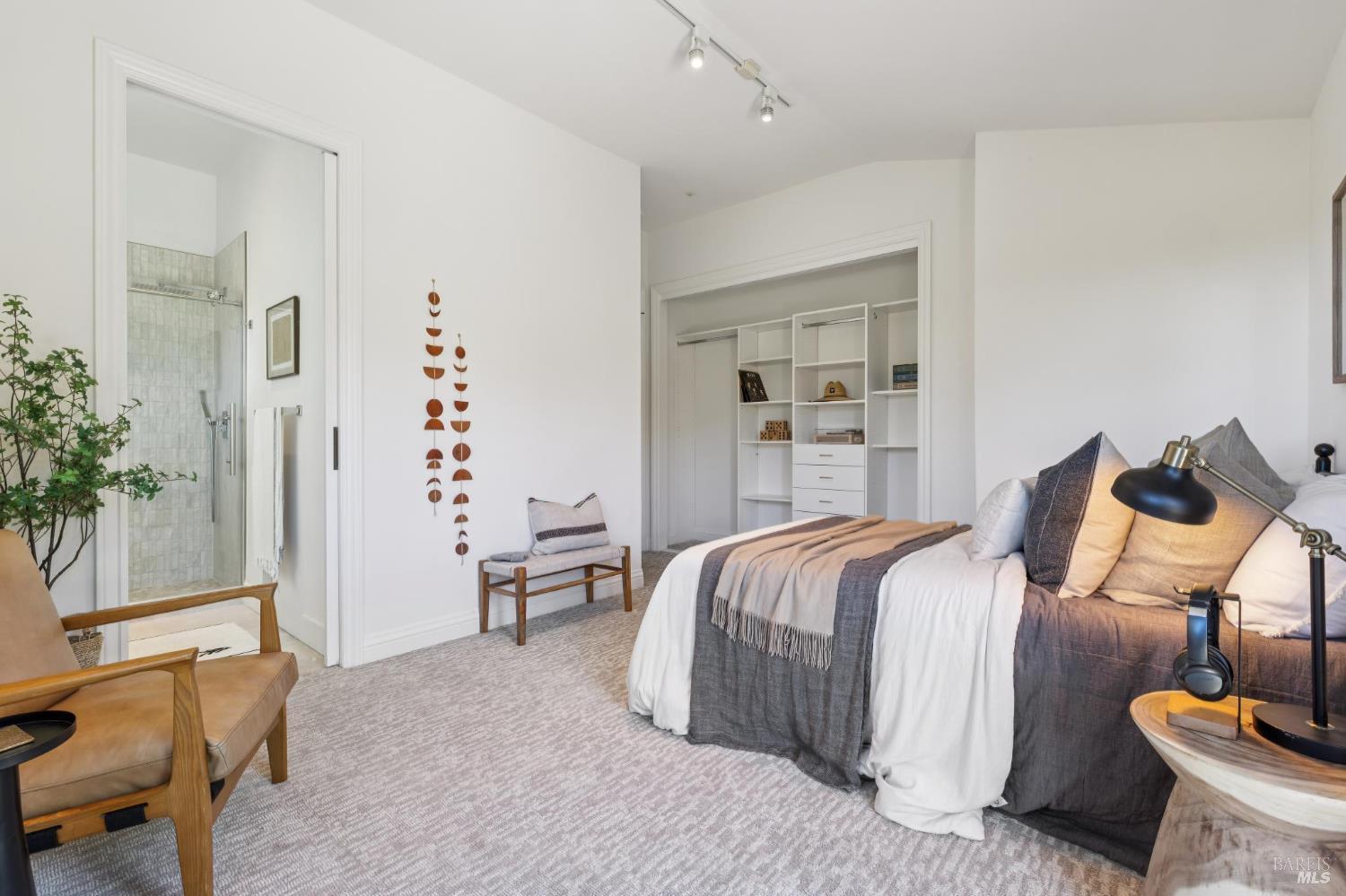 24 Hillcrest Road Tiburon CA 94920