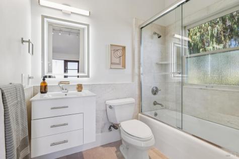 24 Hillcrest Road Tiburon CA 94920