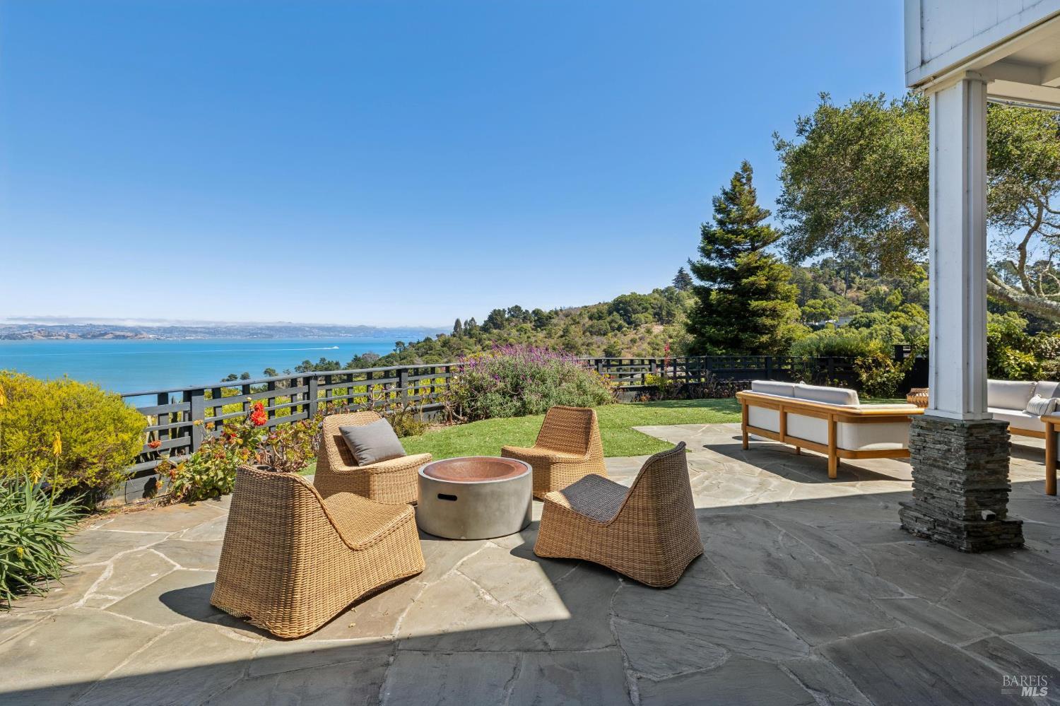 24 Hillcrest Road Tiburon CA 94920