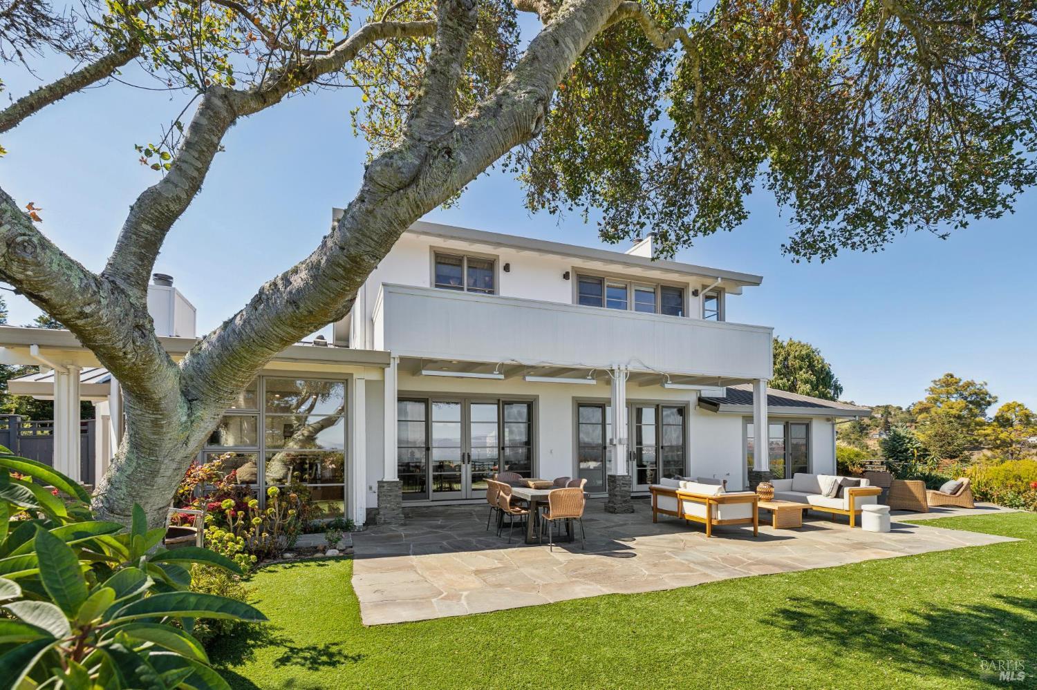 24 Hillcrest Road Tiburon CA 94920