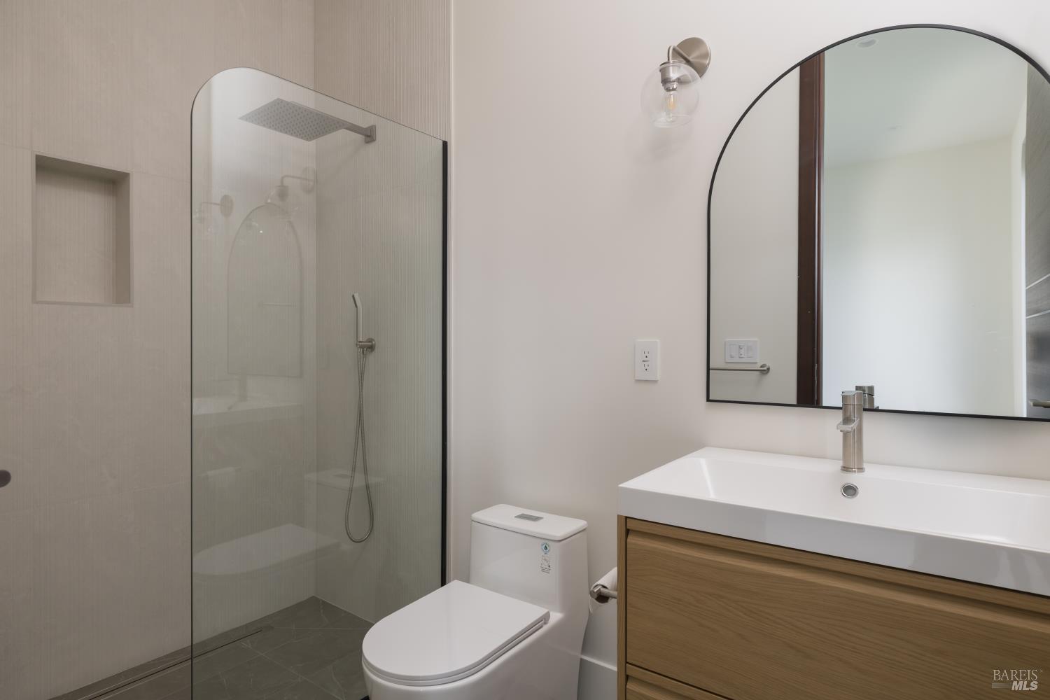 1880 Riebli Road Santa Rosa CA 95404