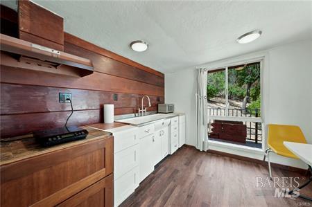 10460 North Drive Clearlake CA 95422