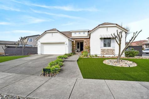 536 Sauvignon Place Windsor CA 95492
