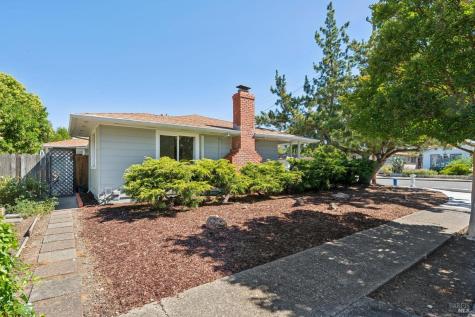 1915 Albany Drive Santa Rosa CA 95401