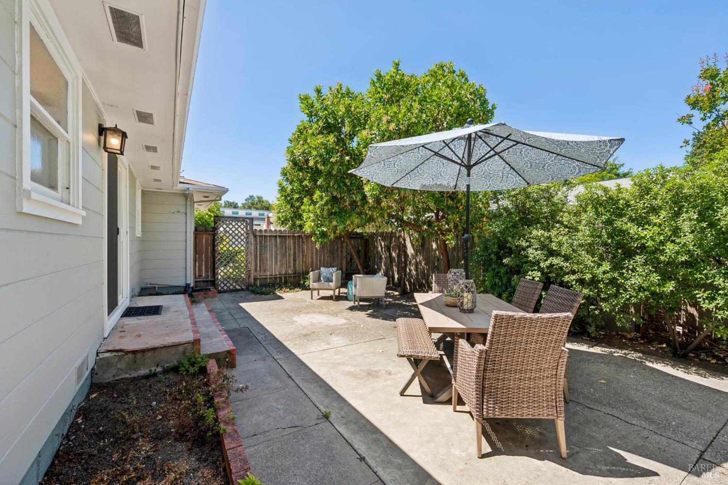 1915 Albany Drive Santa Rosa CA 95401