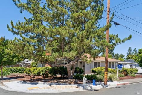 1915 Albany Drive Santa Rosa CA 95401