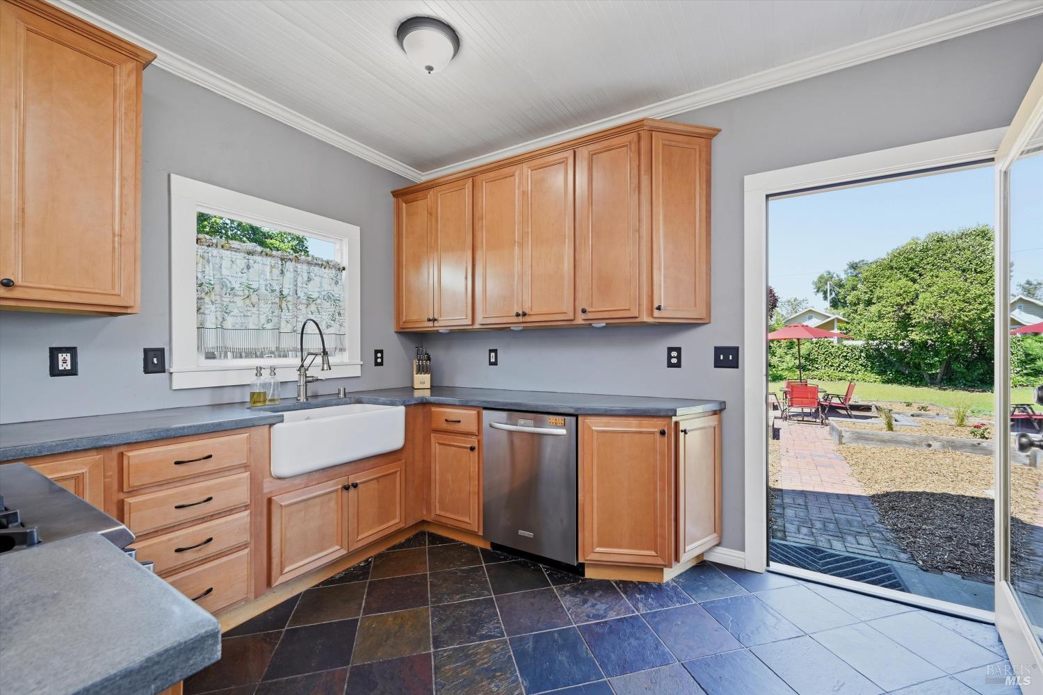 15 10th Street Santa Rosa CA 95401