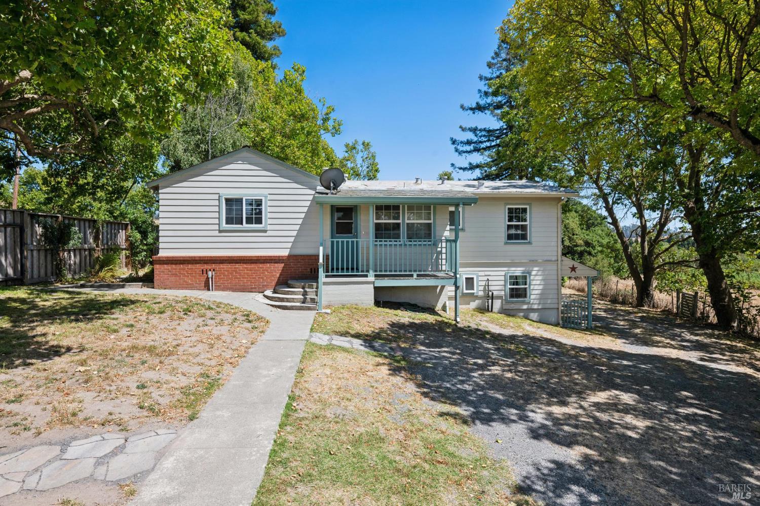 2534 Stony Point Road Petaluma CA 94952