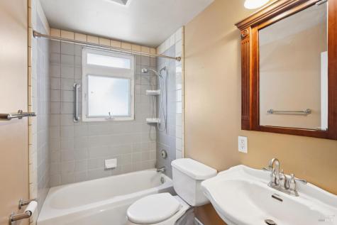 2534 Stony Point Road Petaluma CA 94952