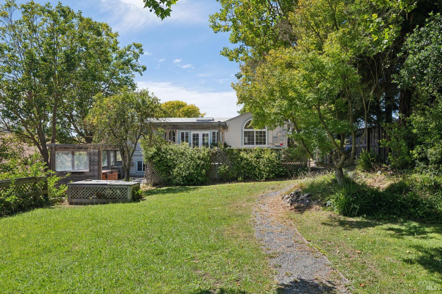 2534 Stony Point Road Petaluma CA 94952