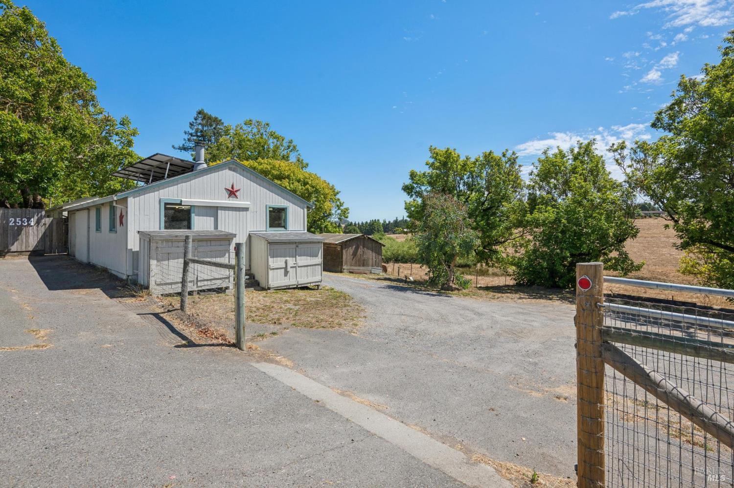 2534 Stony Point Road Petaluma CA 94952