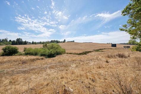 2534 Stony Point Road Petaluma CA 94952