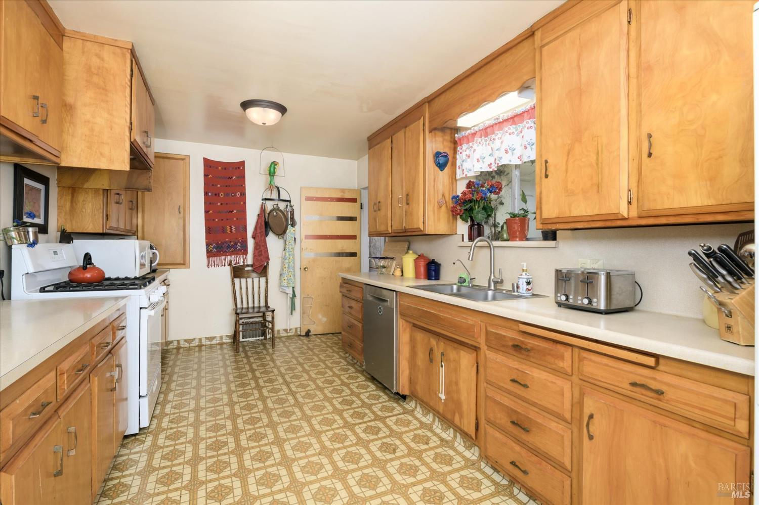 5430 Putah Creek Road Winters CA 95694