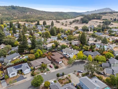 4754 Wild Meadow Reach Santa Rosa CA 95405