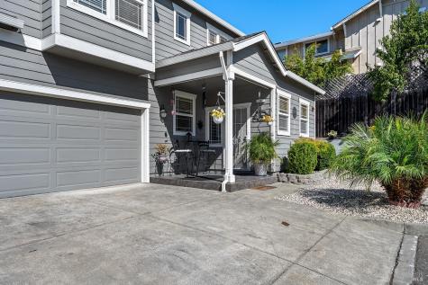 34 W Brookside Drive Cloverdale CA 95425