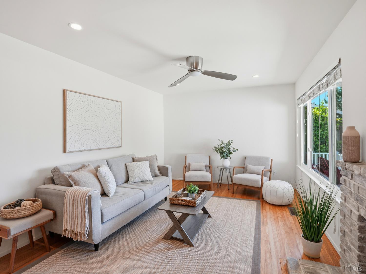 5 Eastside Circle Petaluma CA 94954