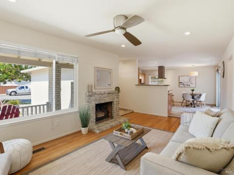 5 Eastside Circle Petaluma CA 94954