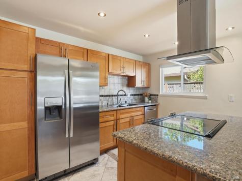5 Eastside Circle Petaluma CA 94954