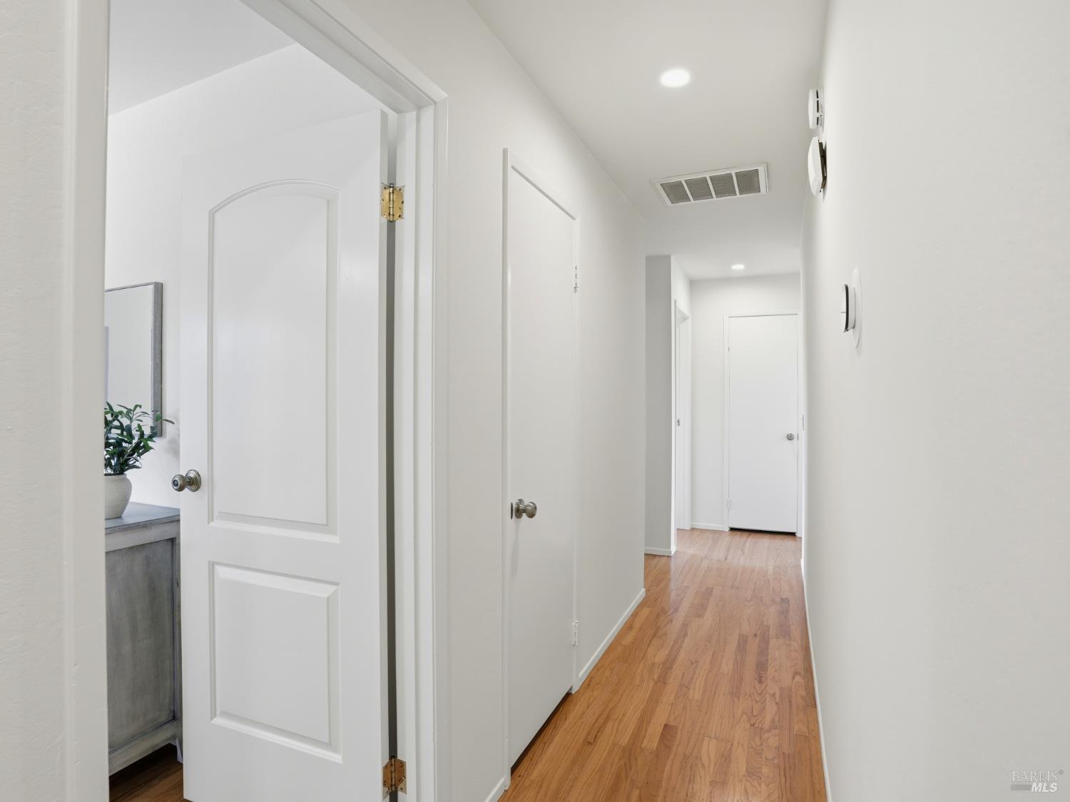 5 Eastside Circle Petaluma CA 94954