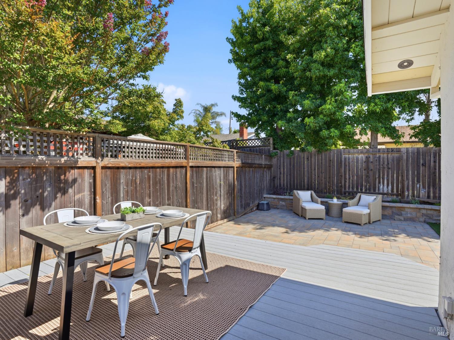 5 Eastside Circle Petaluma CA 94954