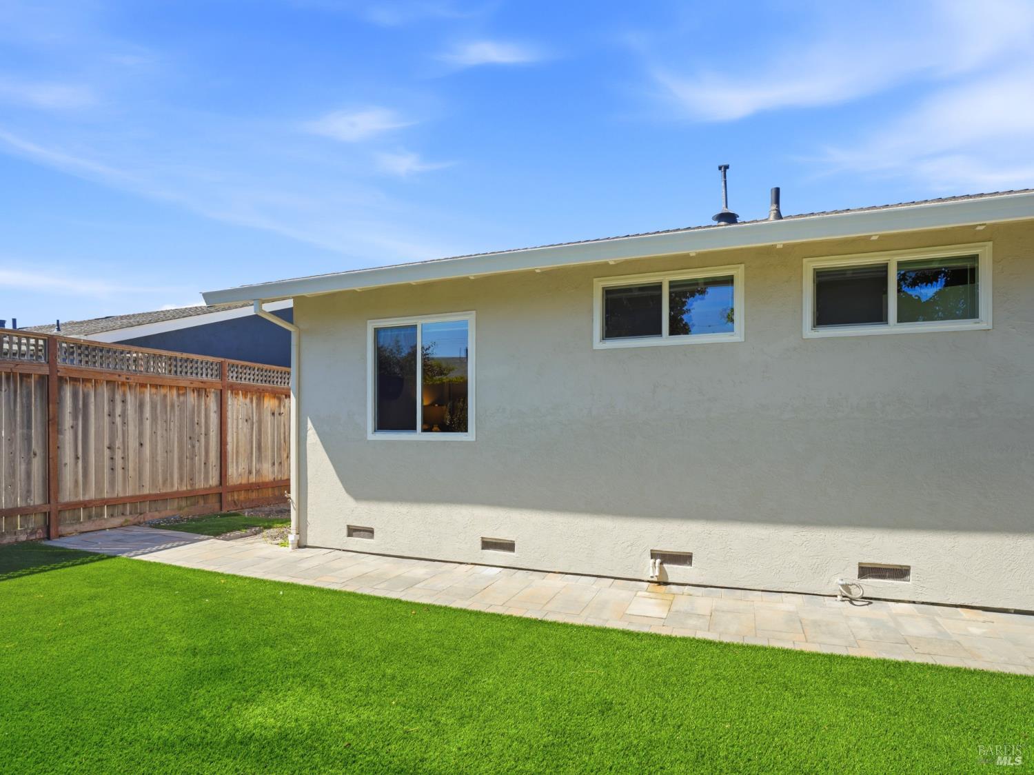 5 Eastside Circle Petaluma CA 94954