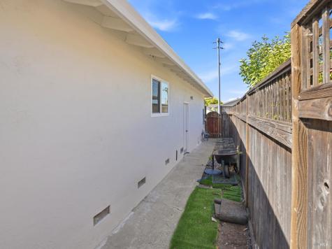 5 Eastside Circle Petaluma CA 94954
