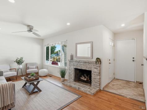 5 Eastside Circle Petaluma CA 94954