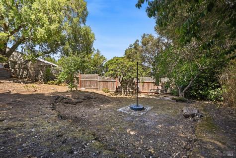 12 Nob Hill Terrace Petaluma CA 94952