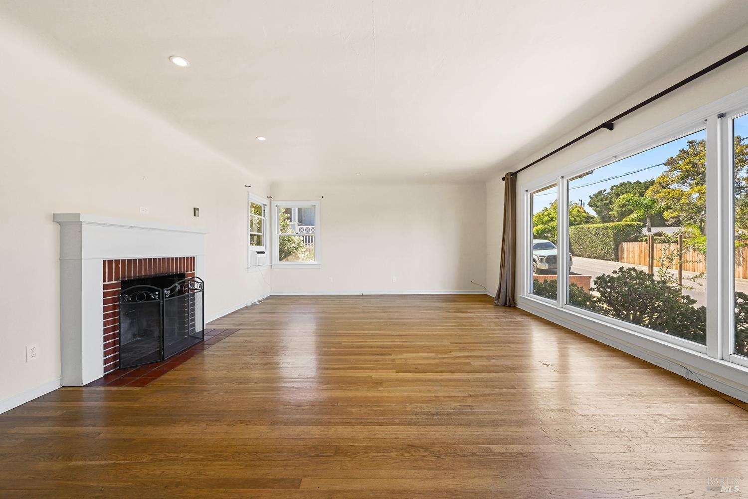 12 Nob Hill Terrace Petaluma CA 94952