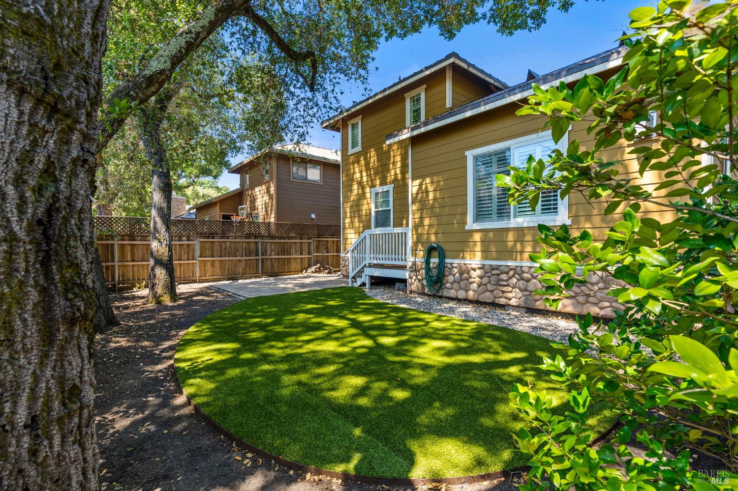 1357 Magnolia Avenue St. Helena CA 94574