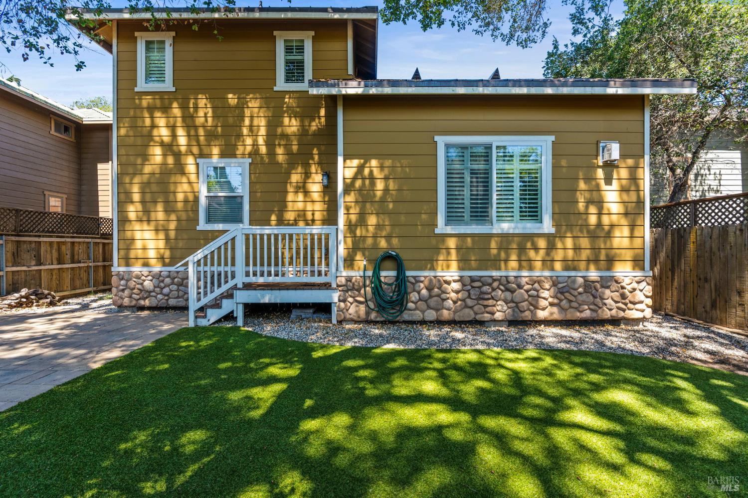 1357 Magnolia Avenue St. Helena CA 94574