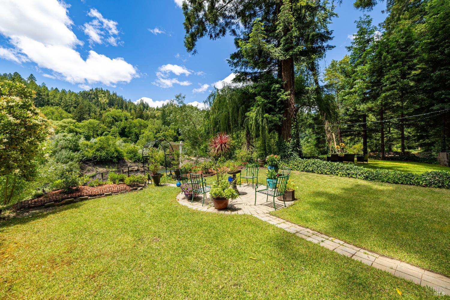 15110 Drake Road Guerneville CA 95446