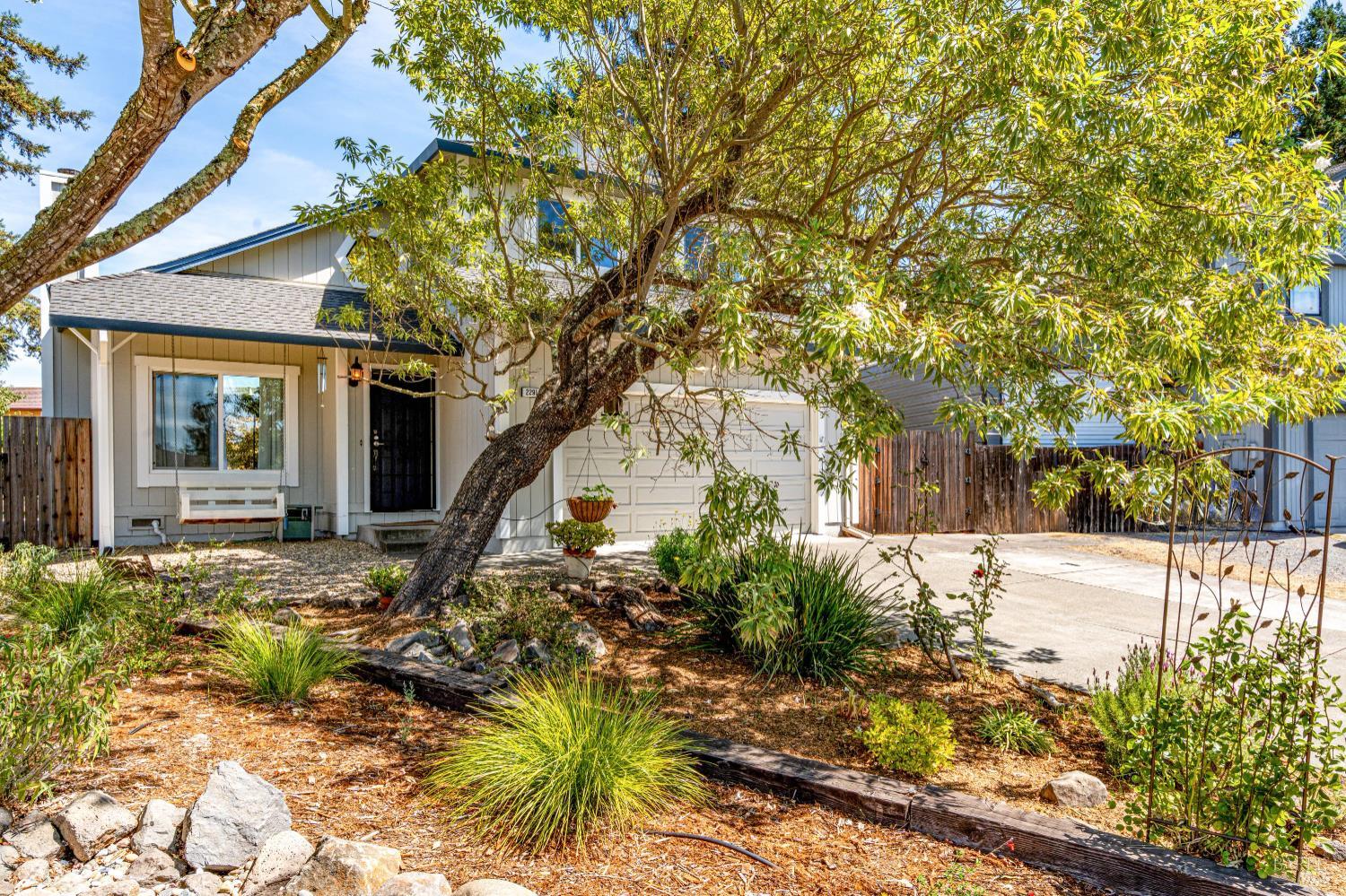 2291 Vista Del Sol Court Santa Rosa CA 95401