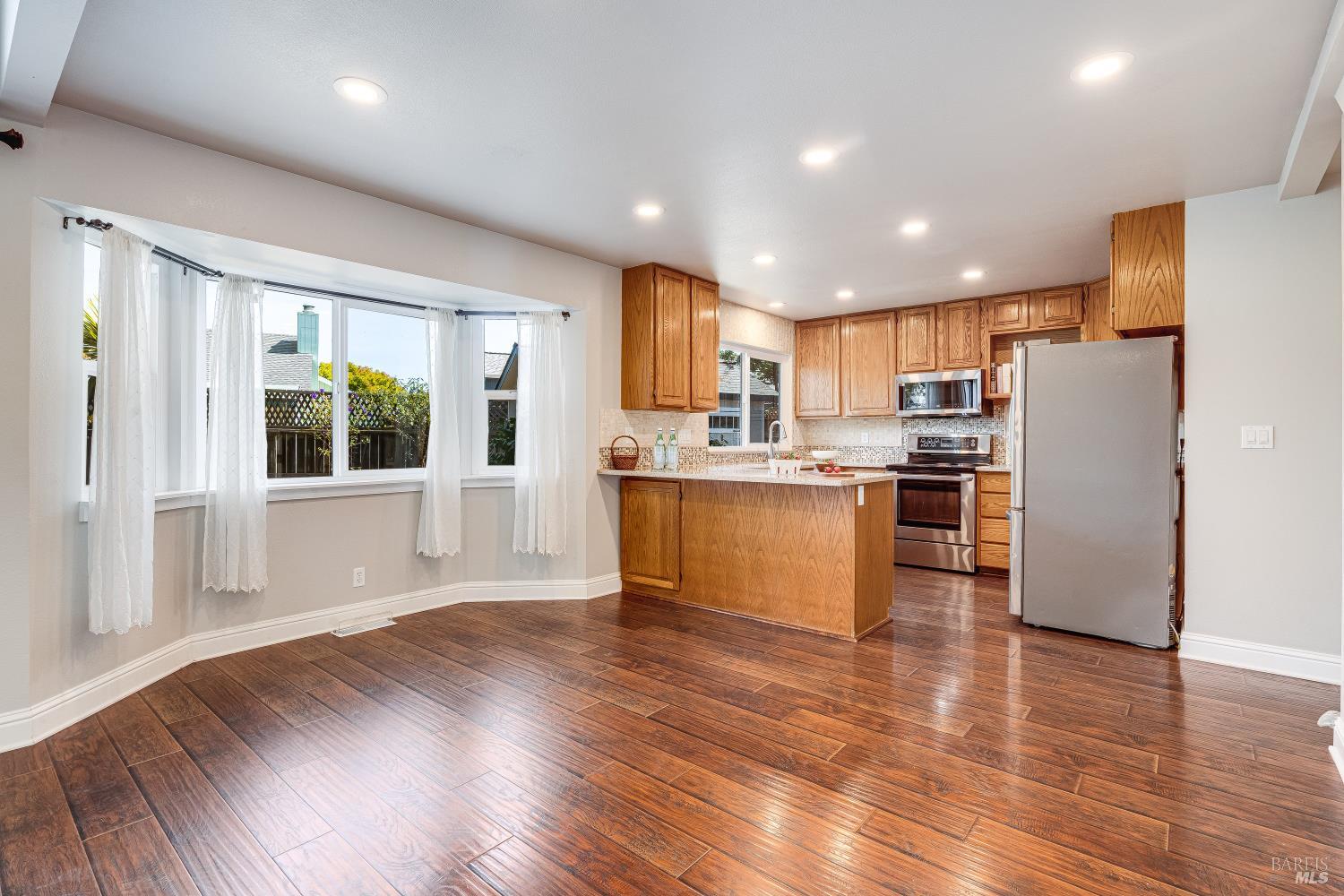 2291 Vista Del Sol Court Santa Rosa CA 95401