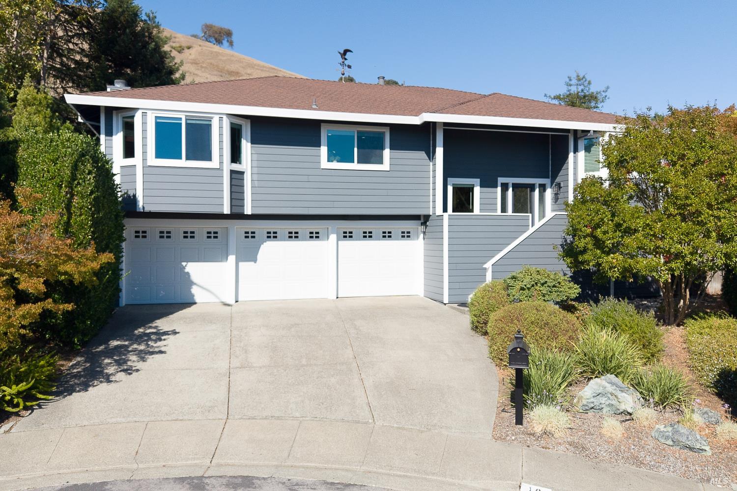 10 Santa Yorma Court Novato CA 94945