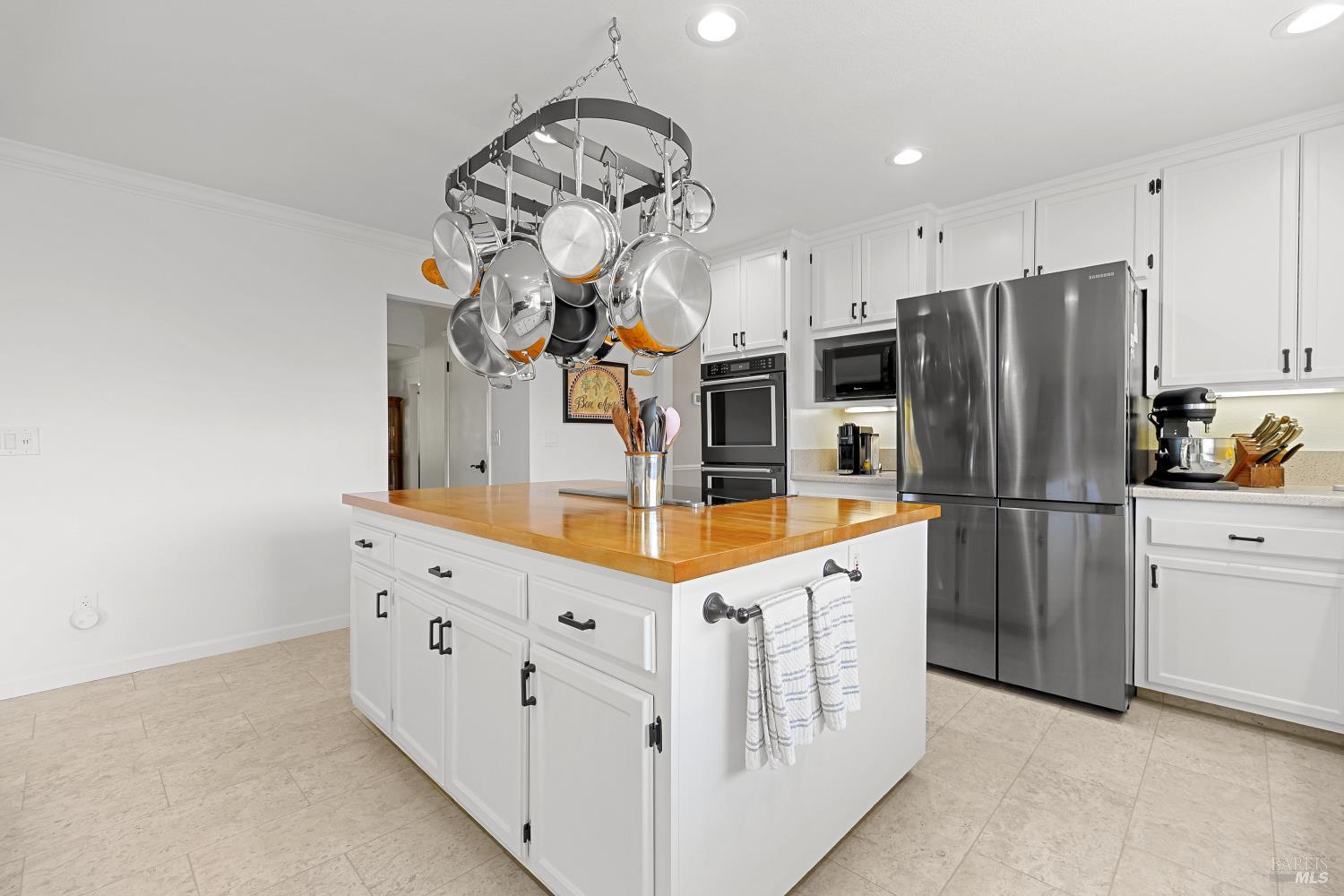 10 Santa Yorma Court Novato CA 94945