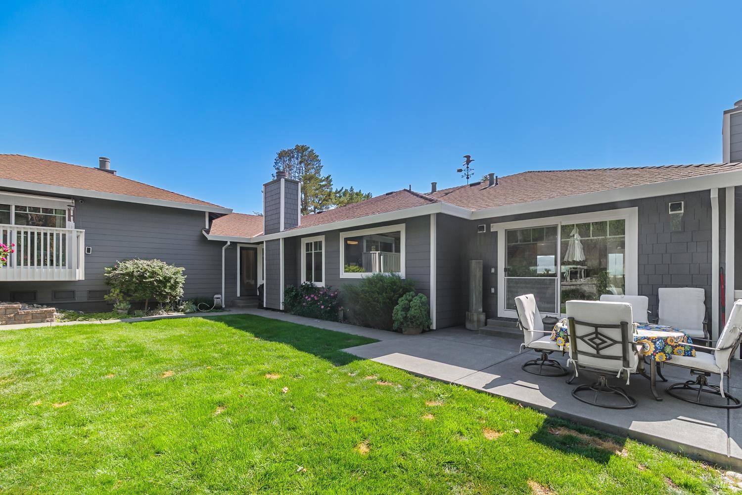 10 Santa Yorma Court Novato CA 94945