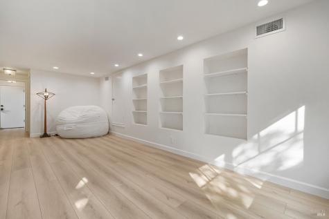 10 Santa Yorma Court Novato CA 94945