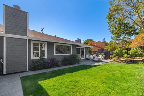 10 Santa Yorma Court Novato CA 94945