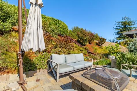 10 Santa Yorma Court Novato CA 94945