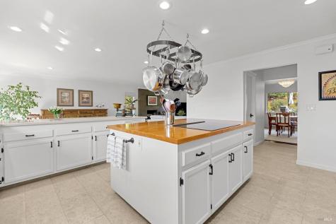 10 Santa Yorma Court Novato CA 94945