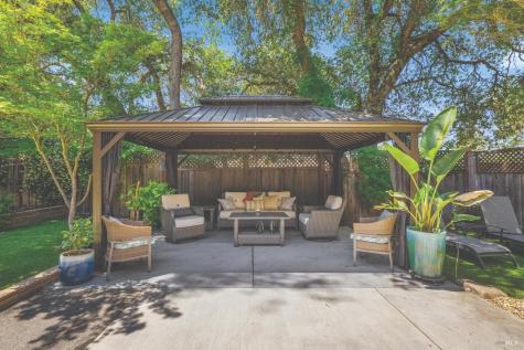 132 Renz Lane Geyserville CA 95441