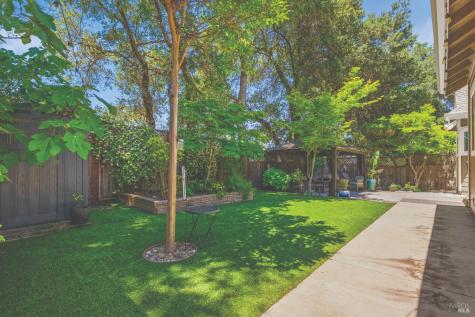 132 Renz Lane Geyserville CA 95441