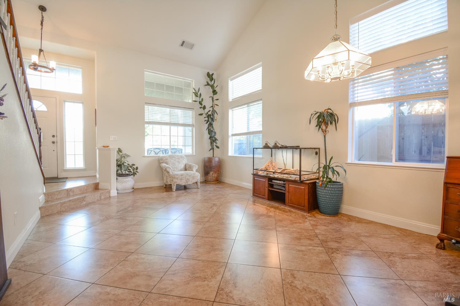 740 Alexander Drive Dixon CA 95620