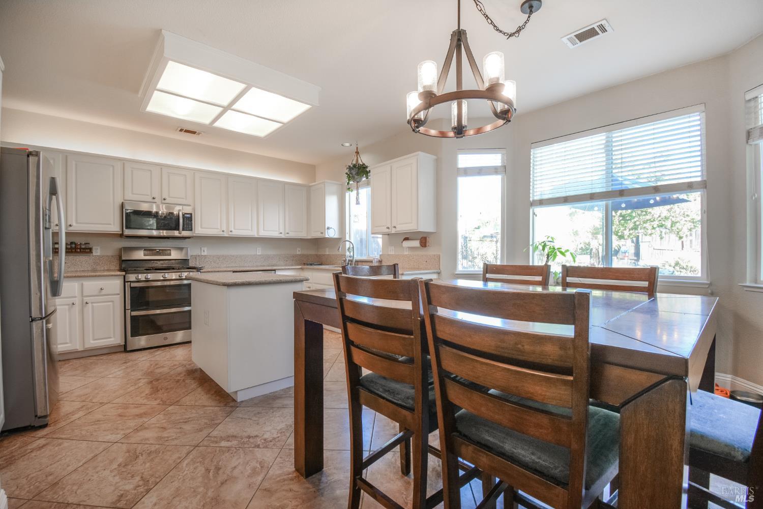 740 Alexander Drive Dixon CA 95620