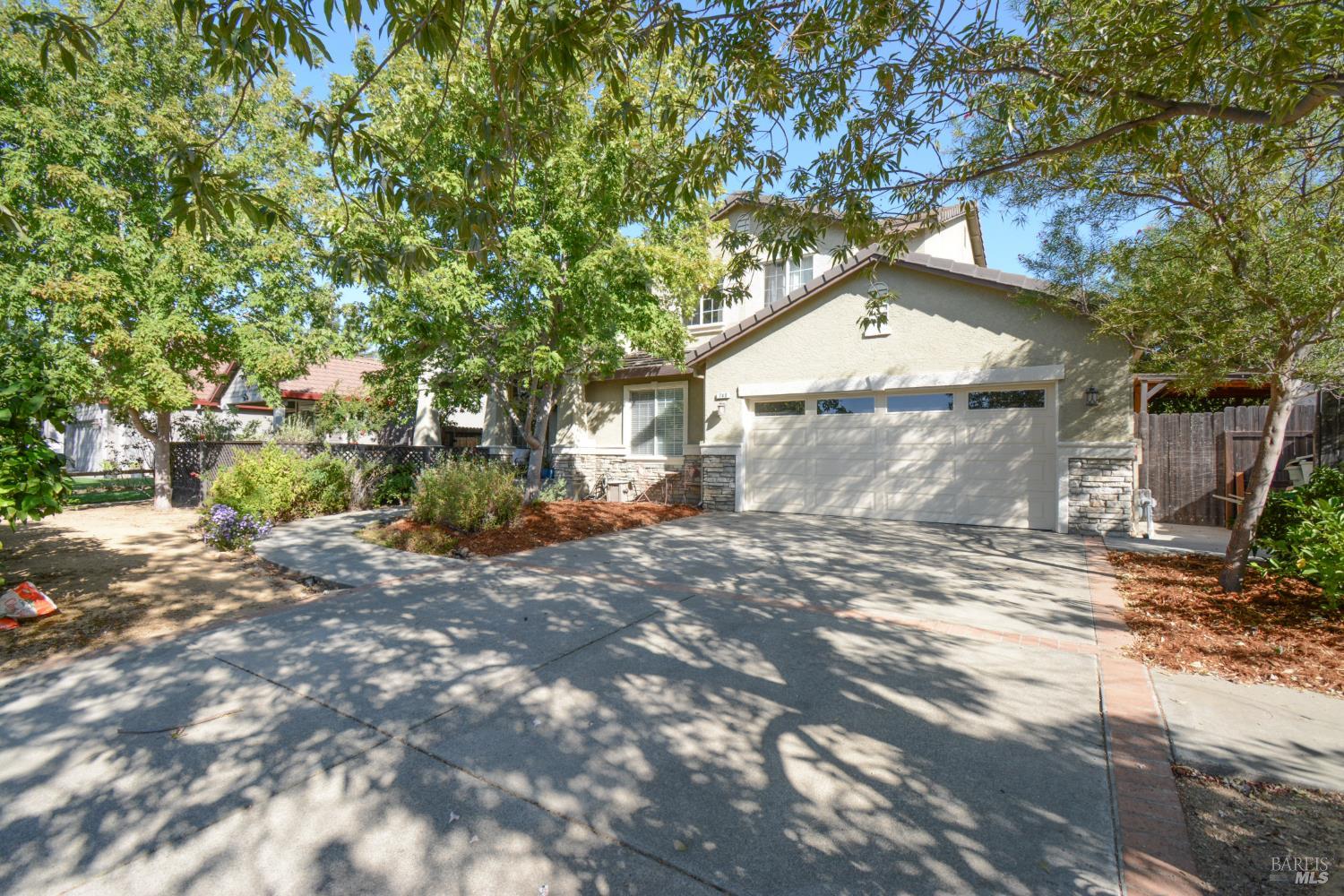 740 Alexander Drive Dixon CA 95620