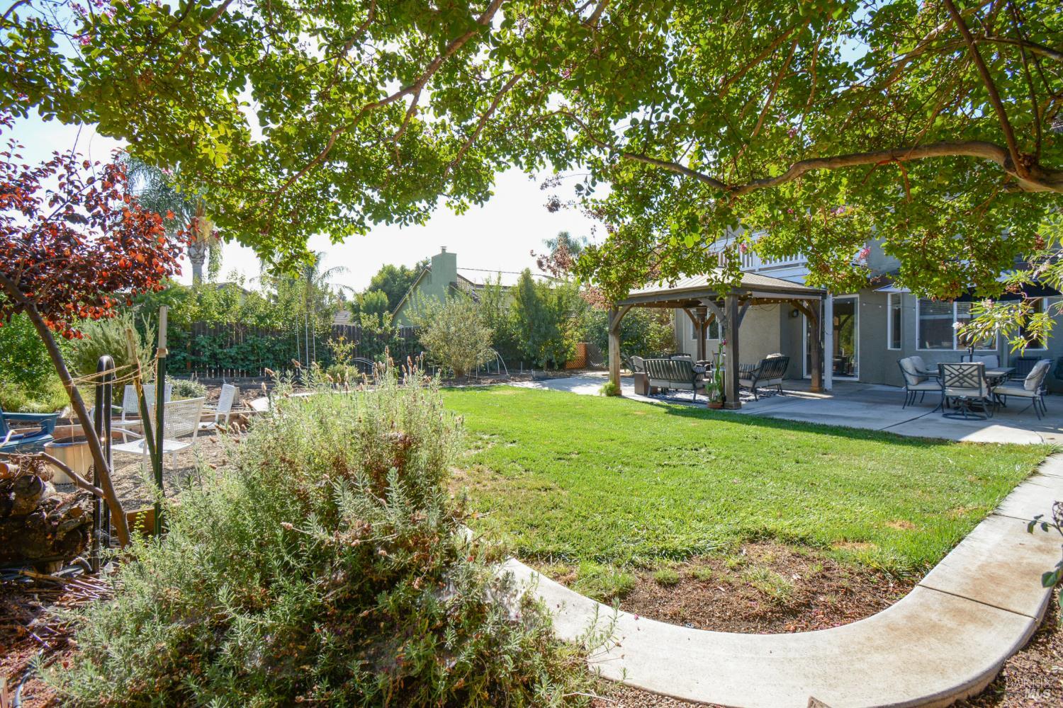 740 Alexander Drive Dixon CA 95620