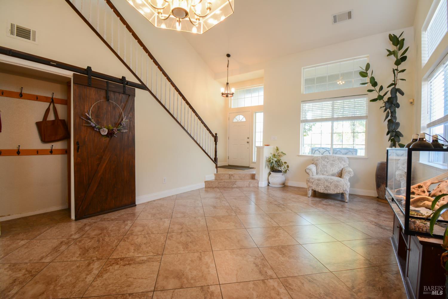 740 Alexander Drive Dixon CA 95620